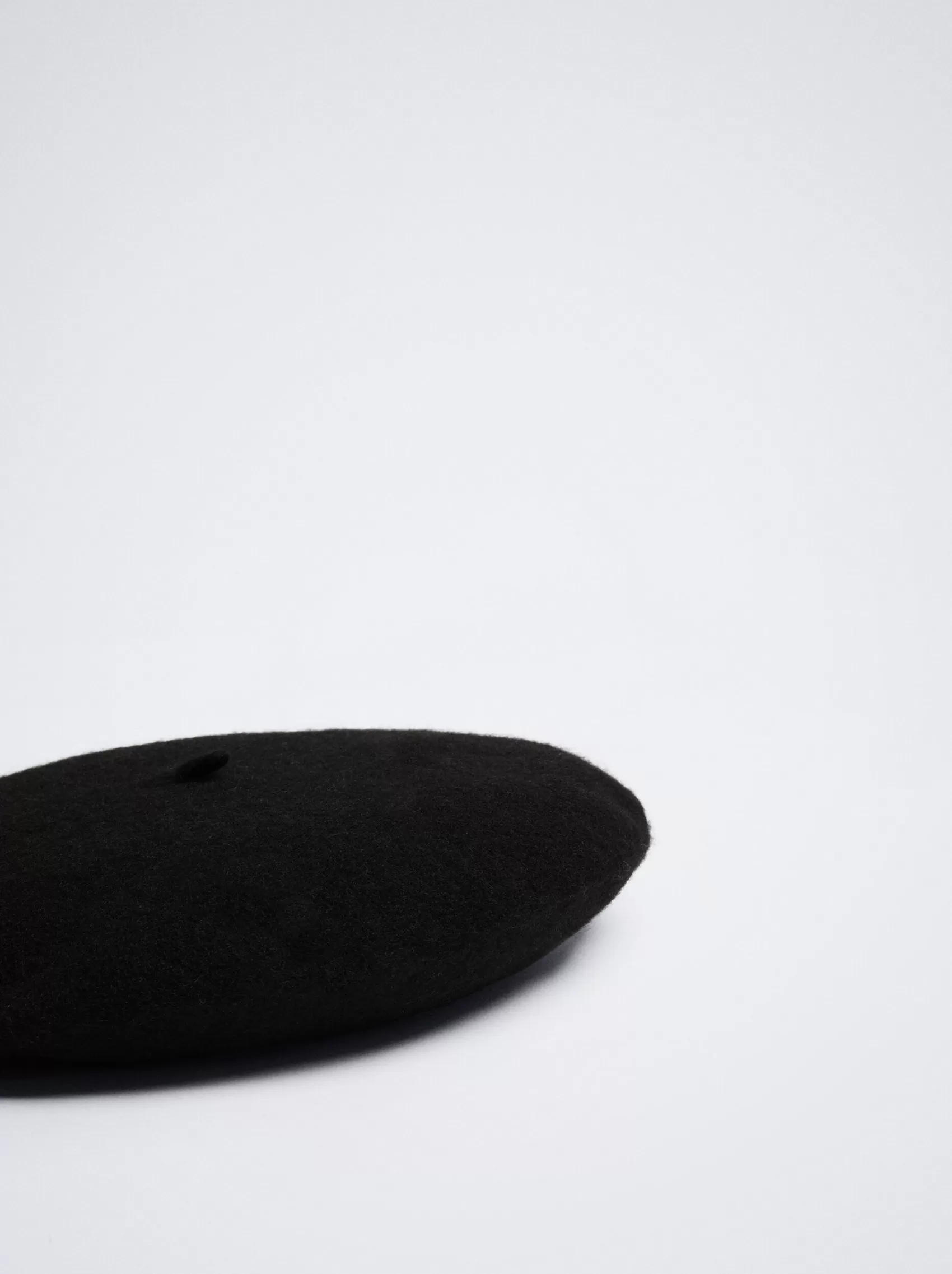 Welniany Beret | PARFOIS Online